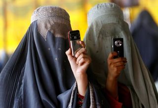 2008_08_19_afghanistan_femmes_burqa_photo_kandahar